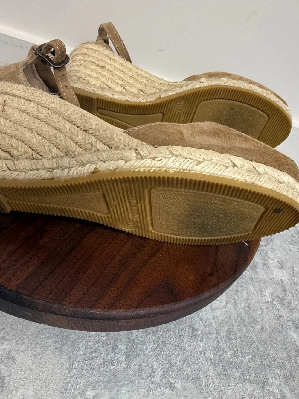 Gaimo Spain Tan Suede Espadrille Wedge Sandals Size 39